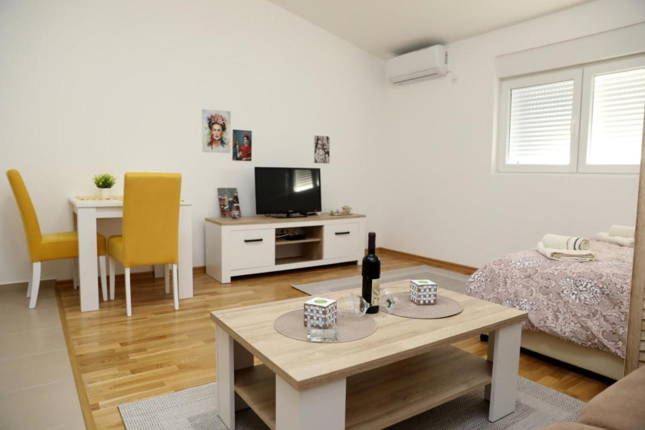 Apartmán Apartman Frida Nikšić Exteriér fotografie